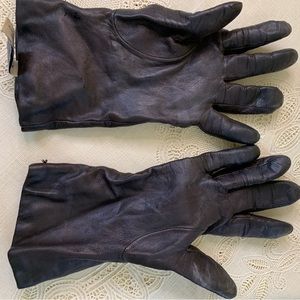 Lord and Taylor winter gloves